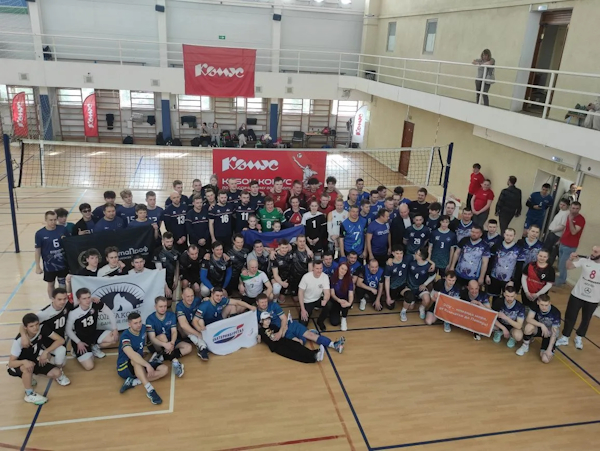 Газовики Екатеринбурга приняли участие в турнире по волейболу